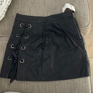 Women black leather mini skirt size medium